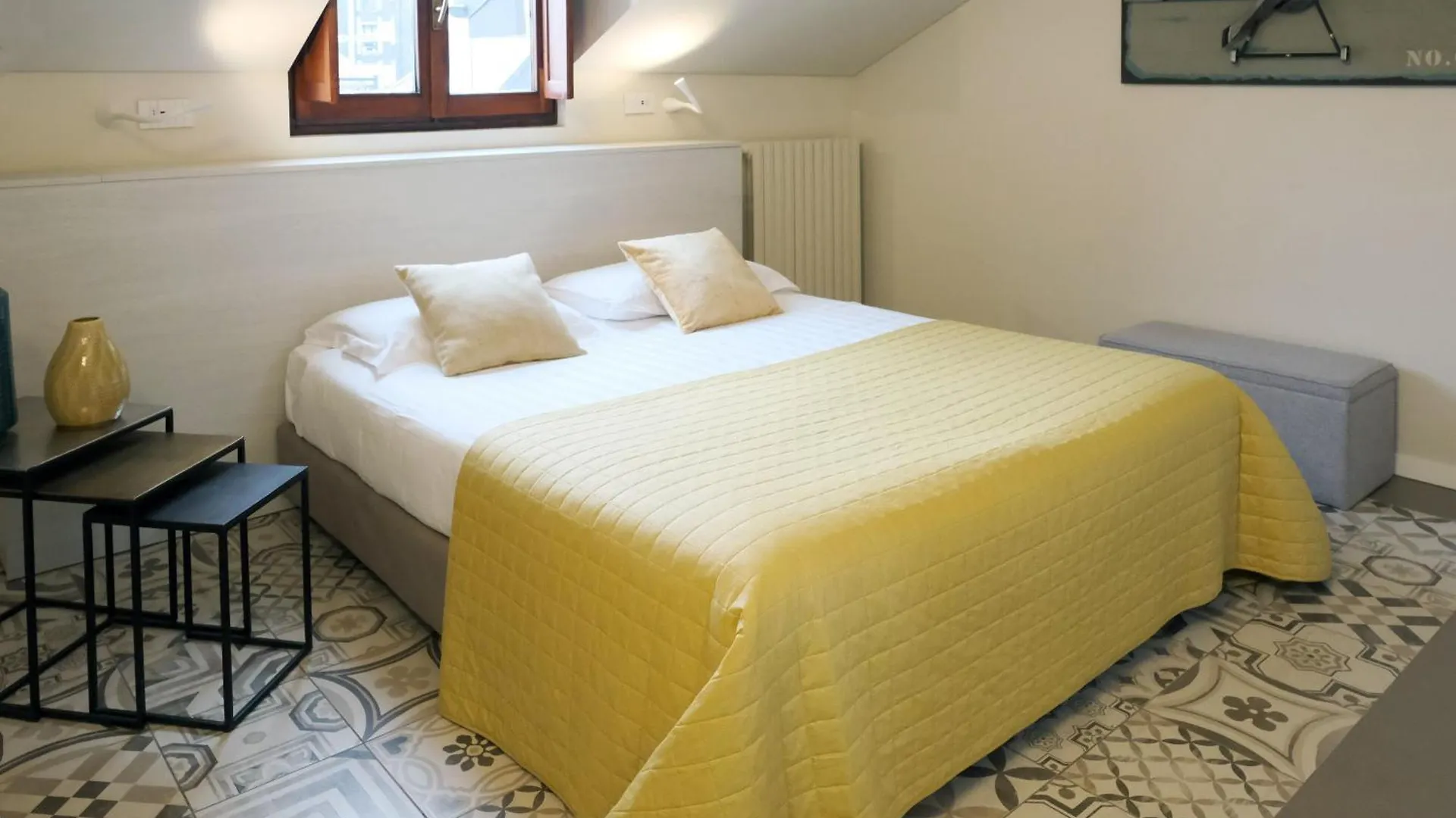 Comecasa 10 Minutes Walk From Duomo 2 Bedroom Apartment ミラノ イタリア