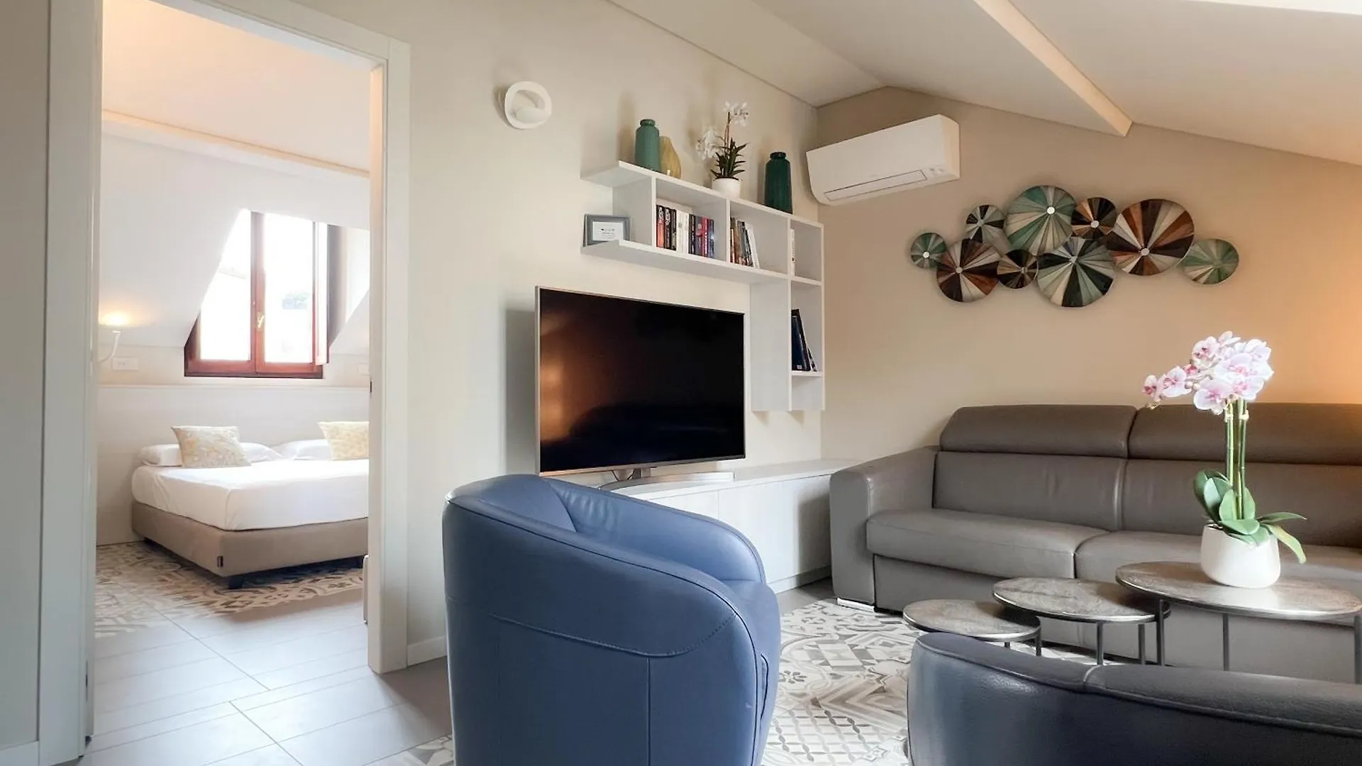 Comecasa 10 Minutes Walk From Duomo 2 Bedroom Apartment location