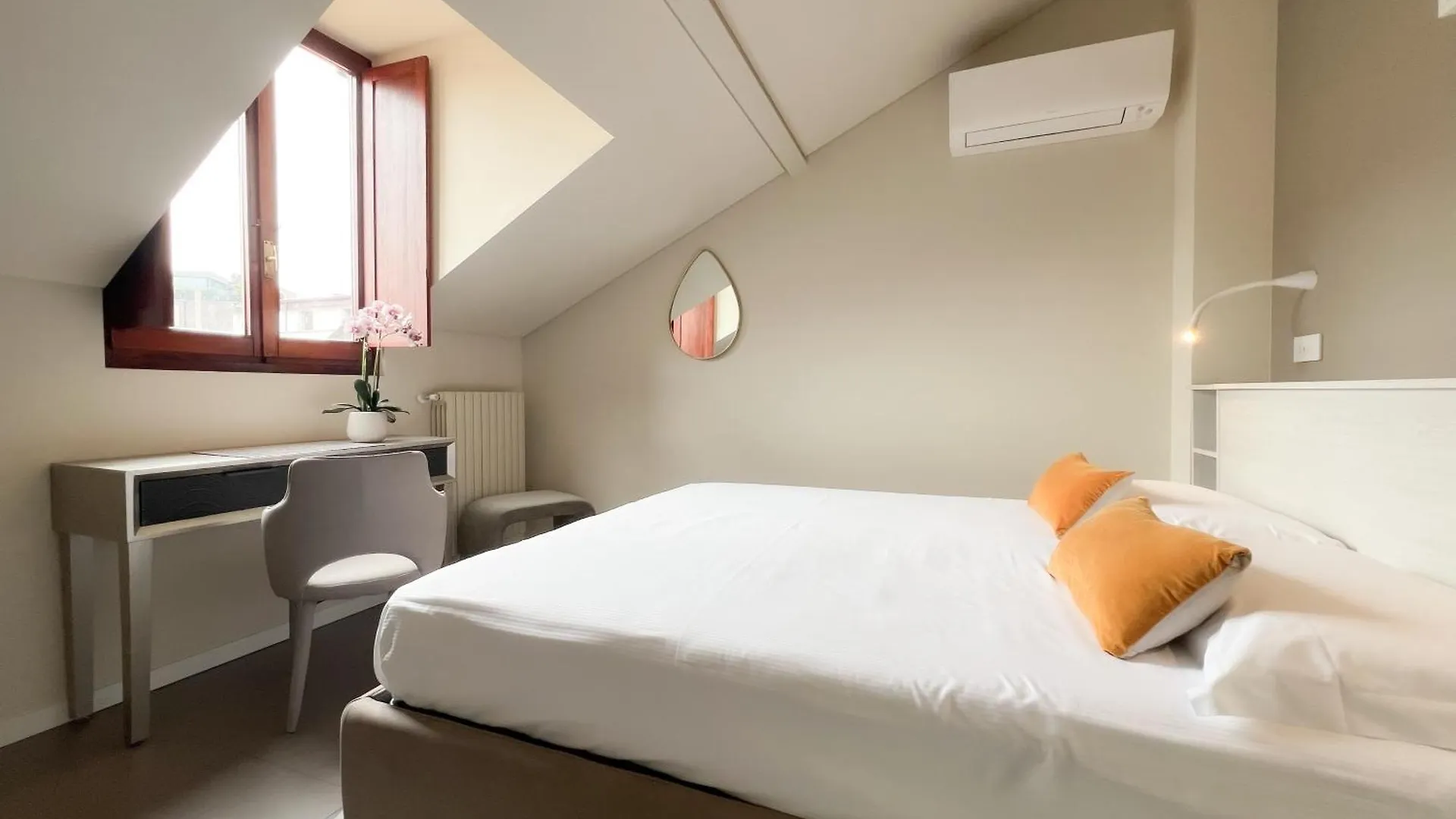 Comecasa 10 Minutes Walk From Duomo 2 Bedroom Apartment Milan 0*,