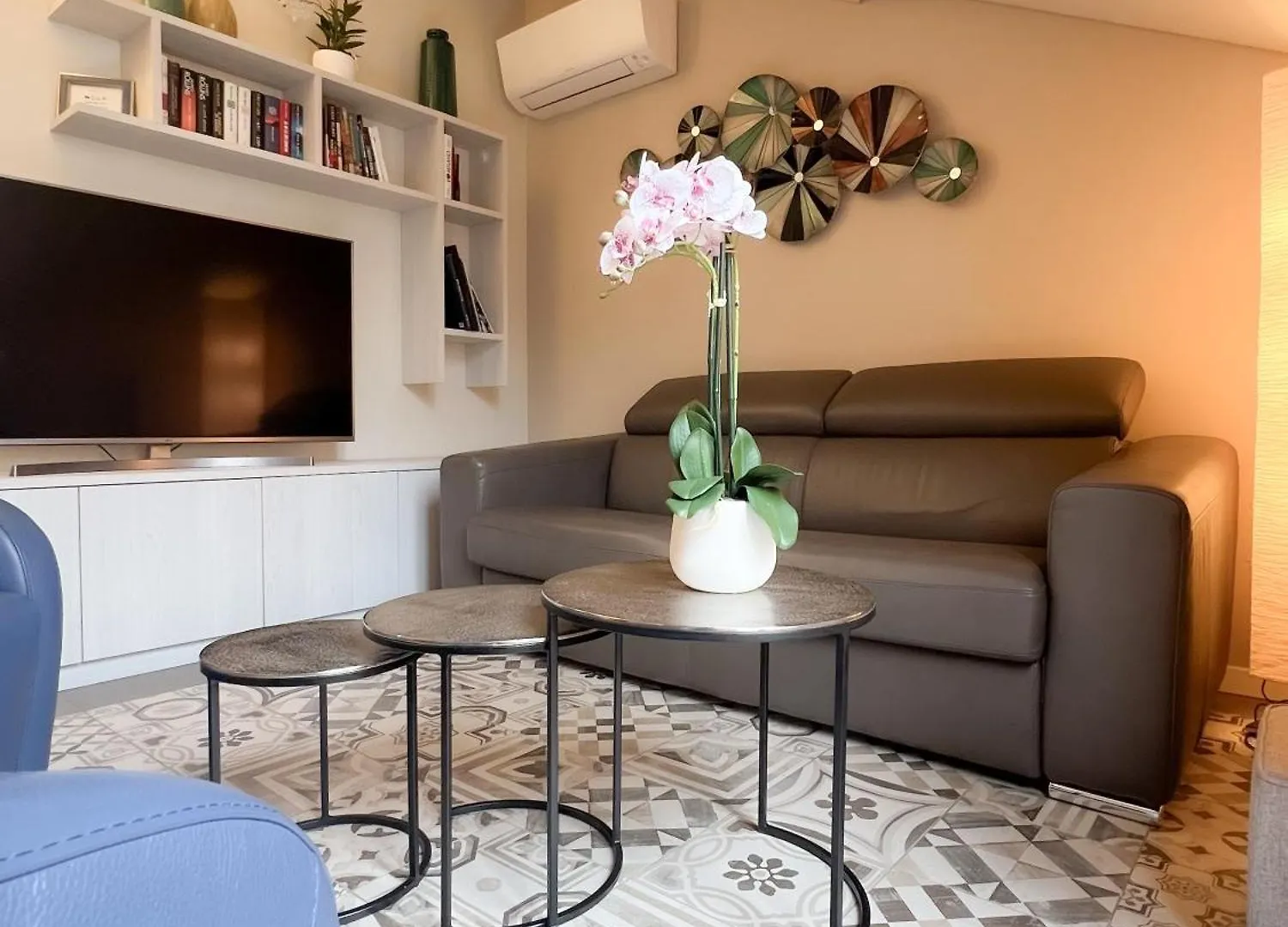 Comecasa 10 Minutes Walk From Duomo 2 Bedroom Apartment Milan 0*,  Italy
