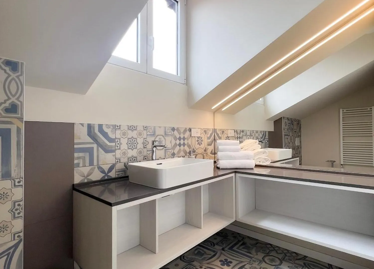 Comecasa 10 Minutes Walk From Duomo 2 Bedroom Apartment Milan