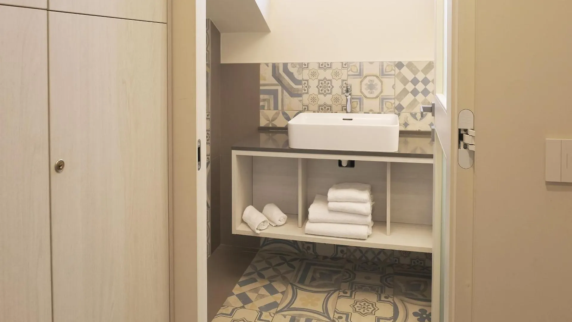 Comecasa 10 Minutes Walk From Duomo 2 Bedroom Apartment Milan