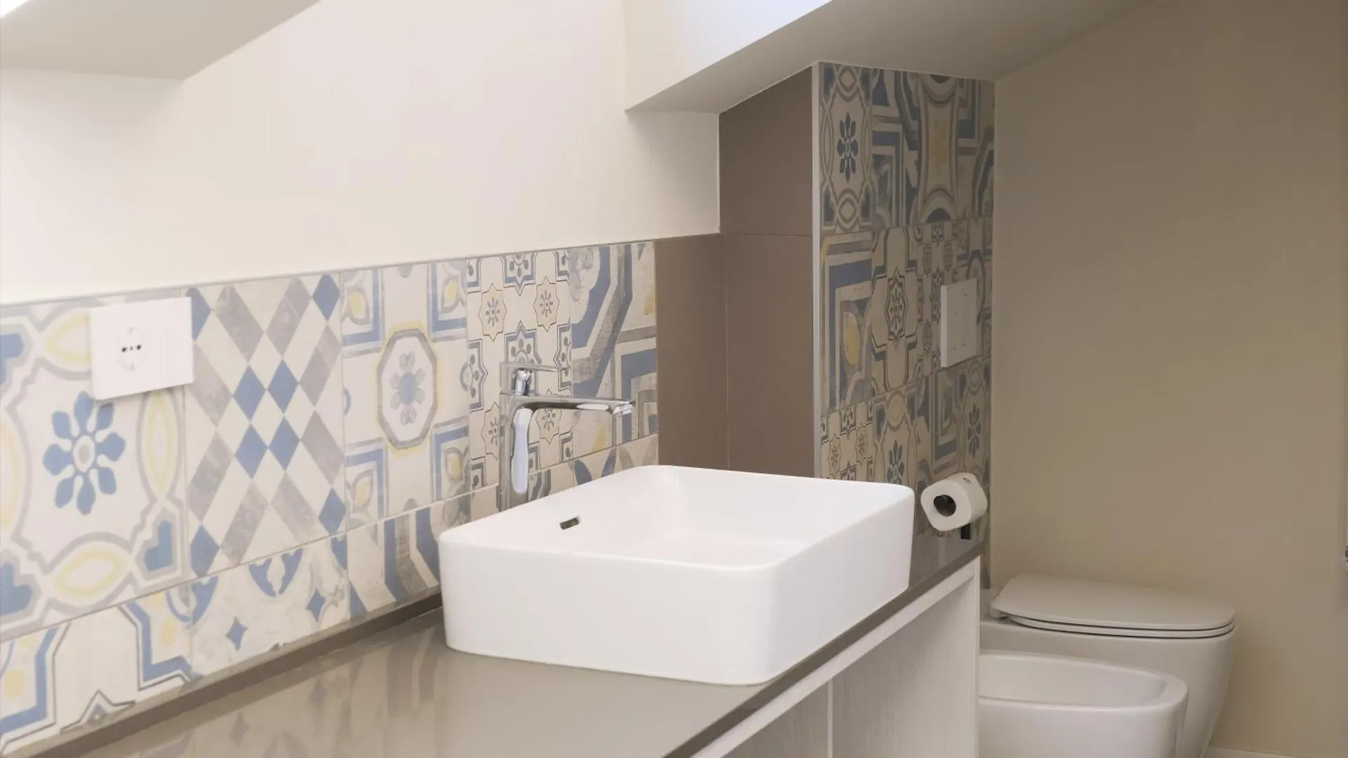 Comecasa 10 Minutes Walk From Duomo 2 Bedroom Apartment Milan