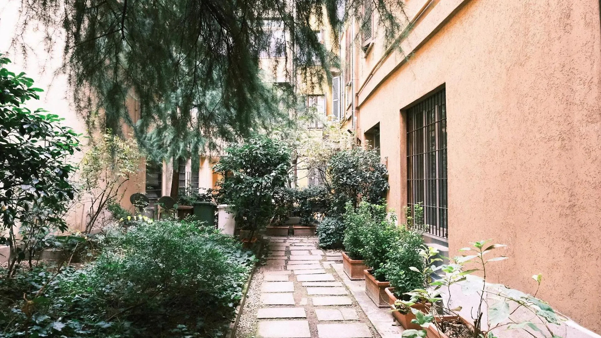 Comecasa 10 Minutes Walk From Duomo 2 Bedroom Apartment Milan 0*,  Italy